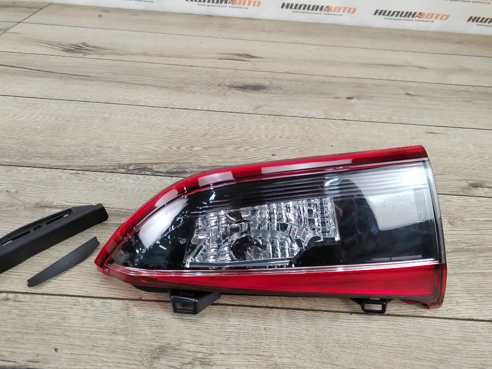 Фонарь в крышку багажника, 4000 рублей, Москва