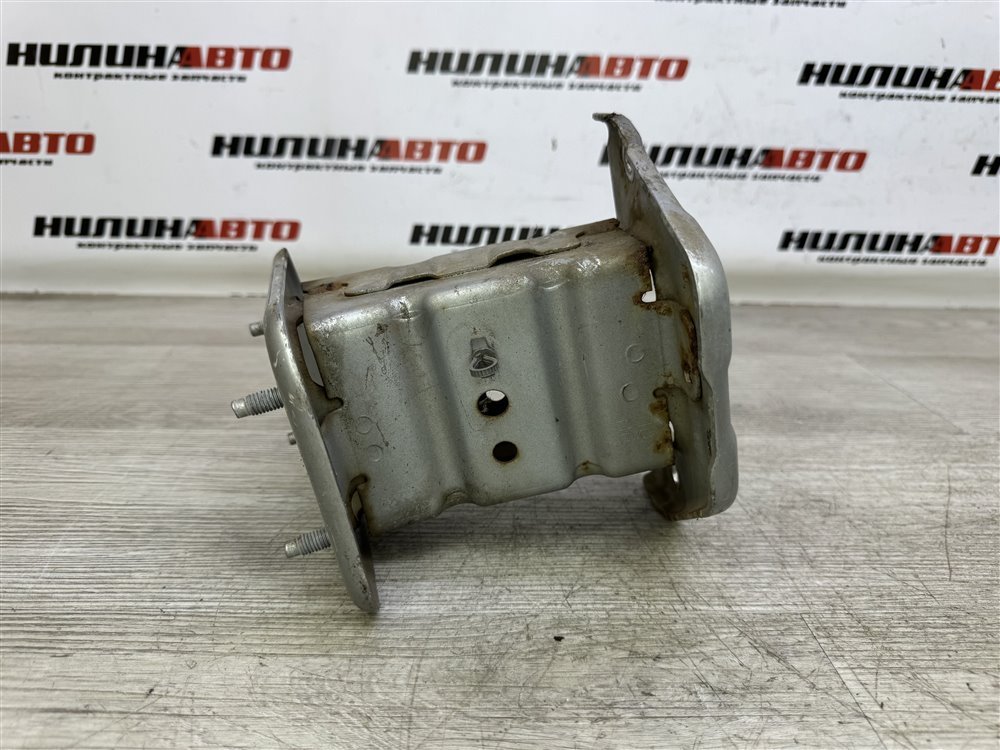 Кронштейн усилителя бампера, 2500 рублей, Севастополь