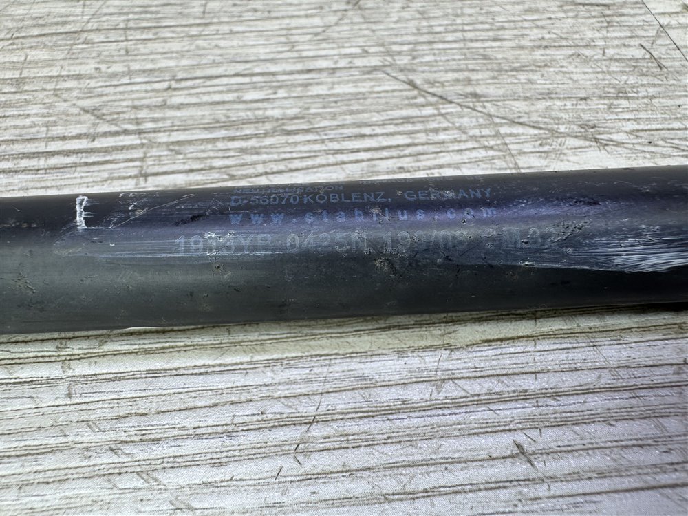 Амортизатор крышки багажника, 500 рублей, Севастополь