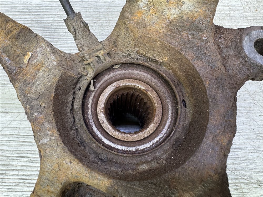 Кулак поворотный, 8500 рублей, Севастополь