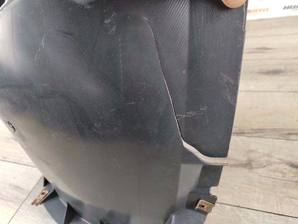 Подкрылок, 500 рублей, Москва