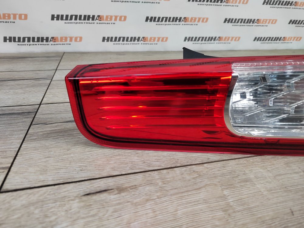 Фонарь в крыло, 2000 рублей, Москва