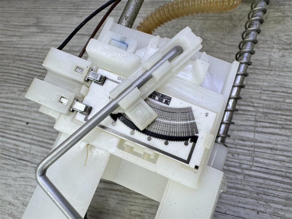 Датчик уровня топлива, 1000 рублей, Севастополь