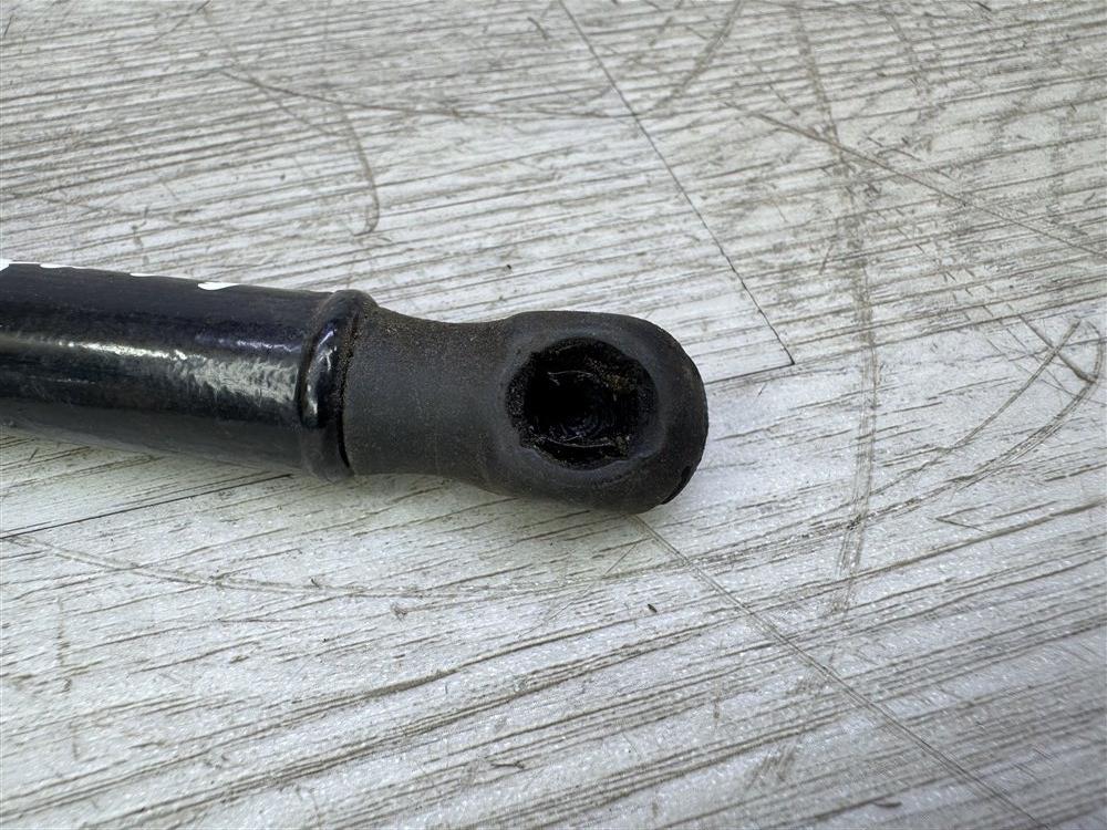 Амортизатор капота, 750 рублей, Севастополь