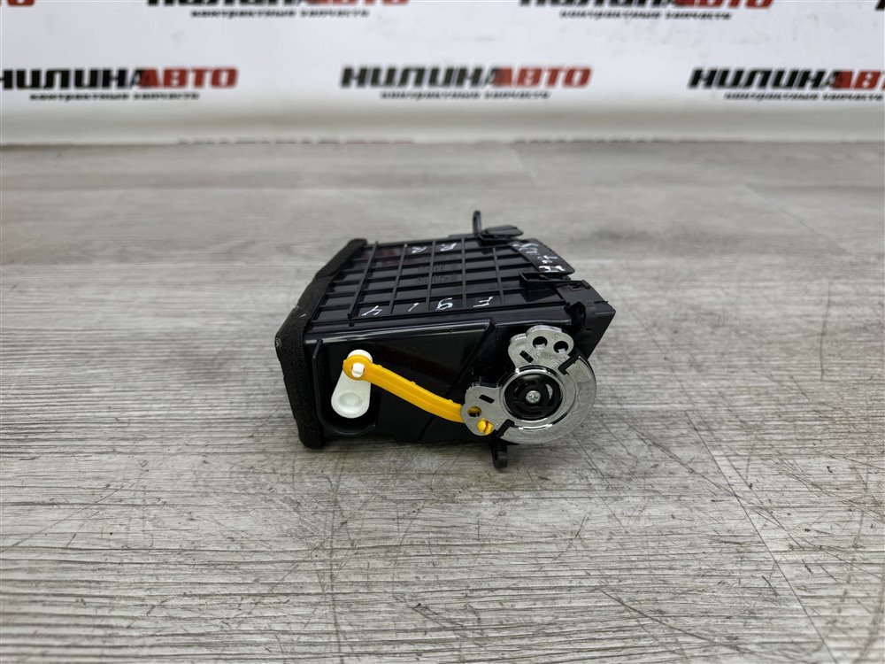 Дефлектор в торпедо, 1000 рублей, Севастополь