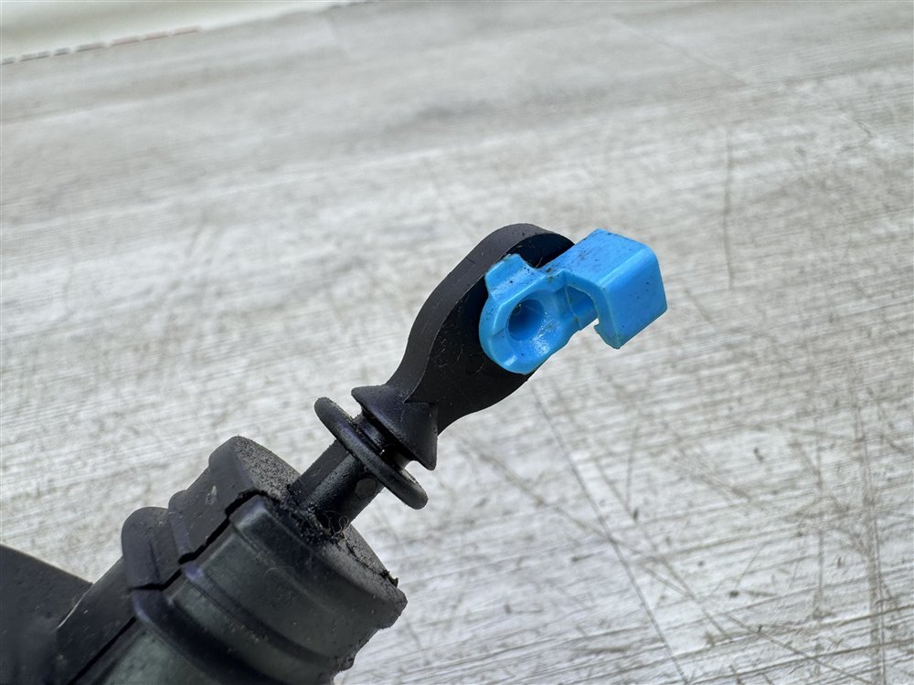 Активатор замка багажника, 500 рублей, Севастополь