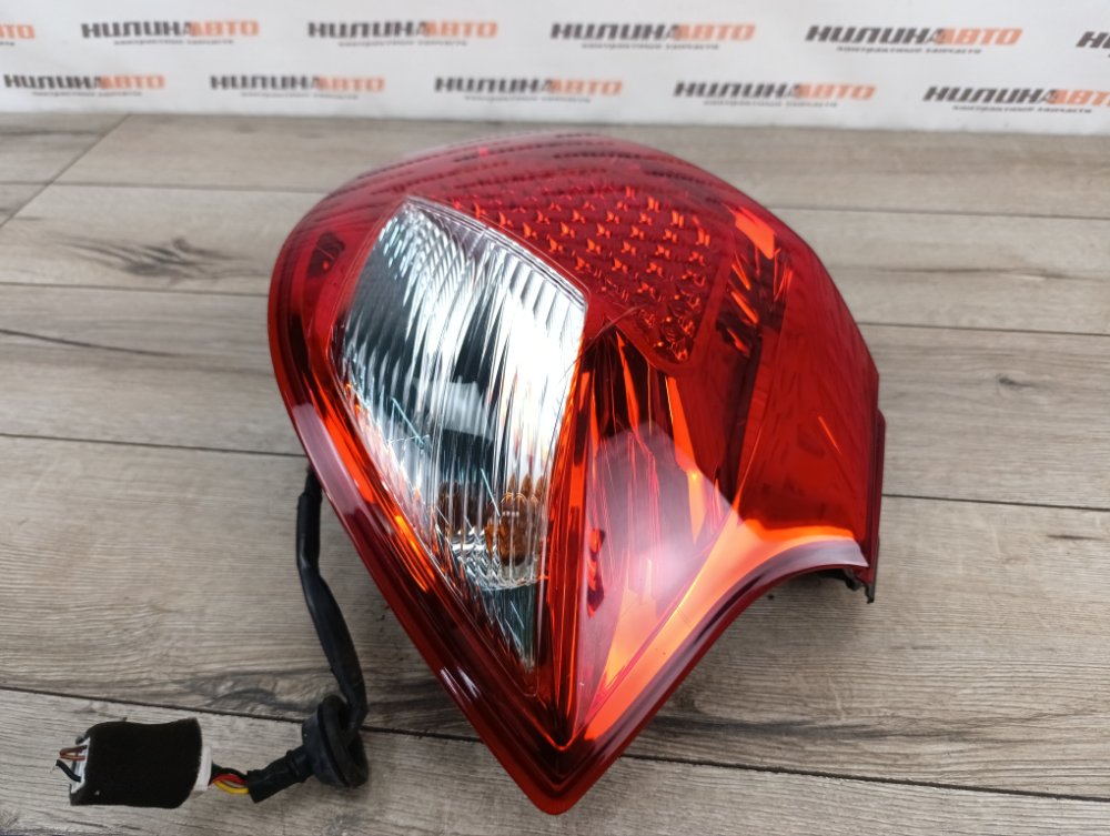 Фонарь в крыло, 4000 рублей, Москва