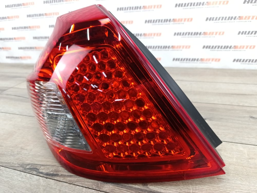 Фонарь в крыло, 4000 рублей, Москва