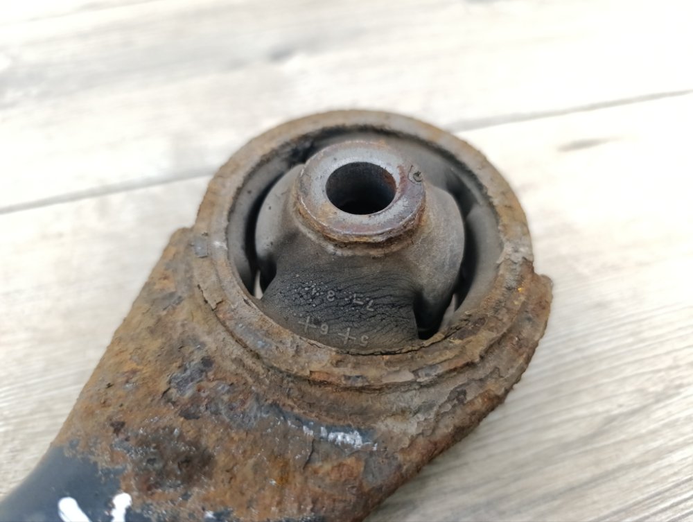 Рычаг передний нижний, 1000 рублей, Москва