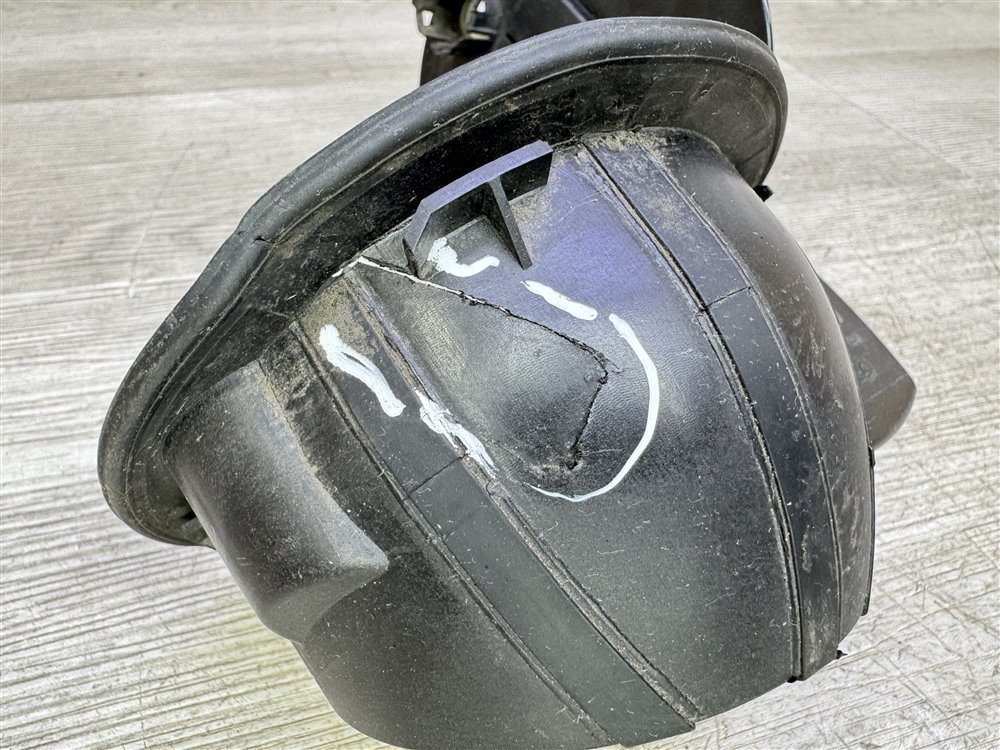 Лючок топливного бака, 500 рублей, Севастополь