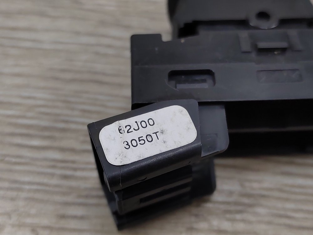 Кнопка стеклоподъемника, 400 рублей, Москва