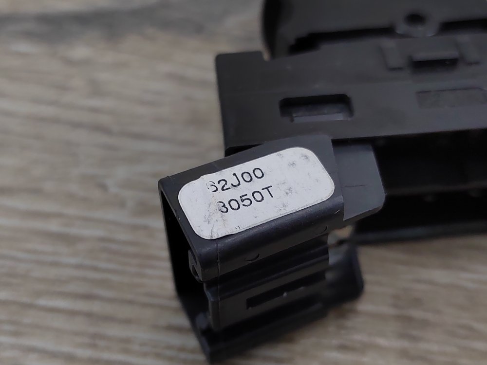 Кнопка стеклоподъемника, 400 рублей, Москва