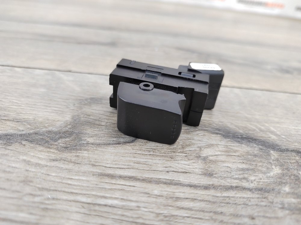 Кнопка стеклоподъемника, 400 рублей, Москва