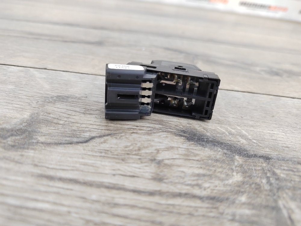 Кнопка стеклоподъемника, 400 рублей, Москва