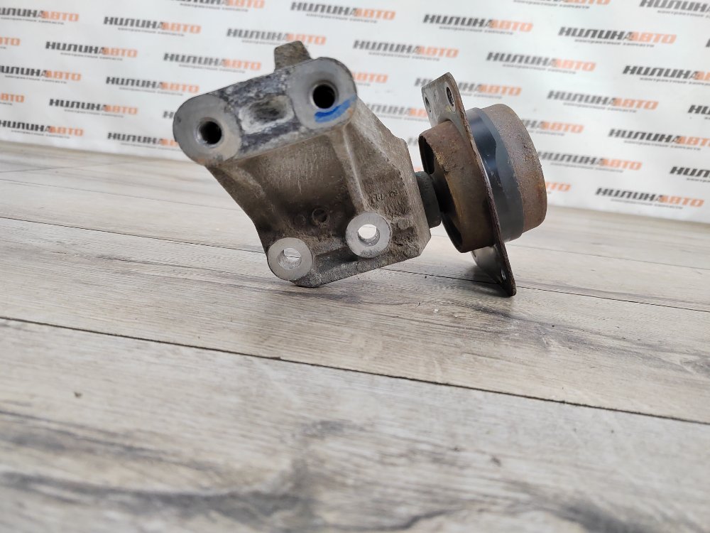 Кронштейн КПП, 1000 рублей, Москва