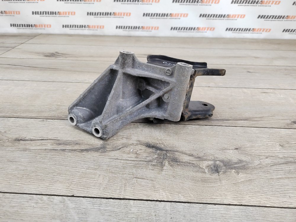 Кронштейн двигателя, 500 рублей, Москва