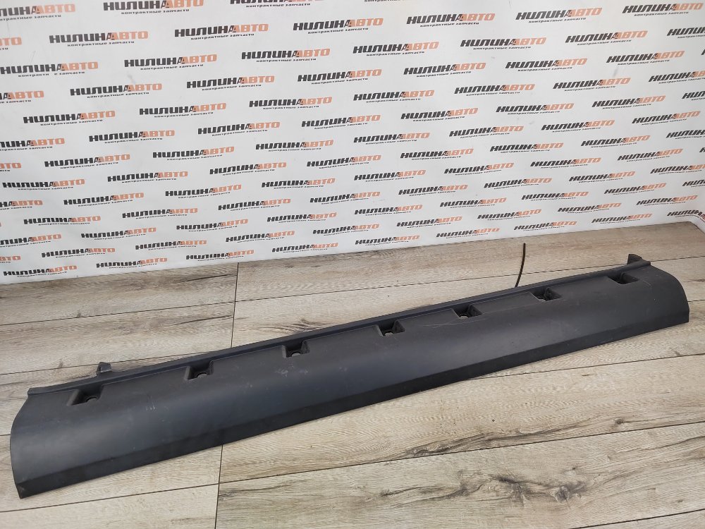 Накладка порога, 2000 рублей, Москва