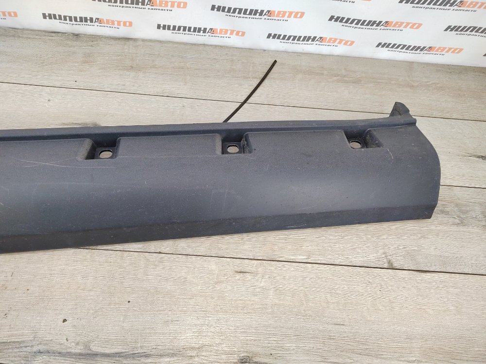 Накладка порога, 2000 рублей, Москва