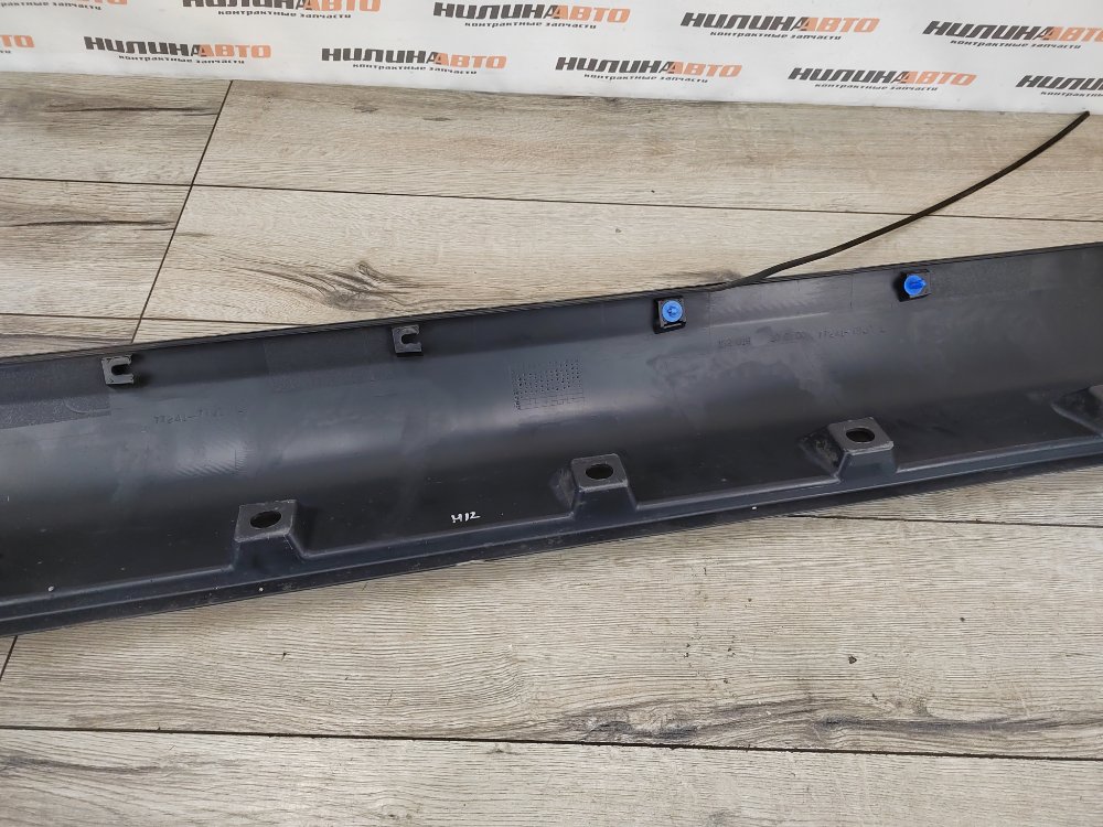 Накладка порога, 2000 рублей, Москва