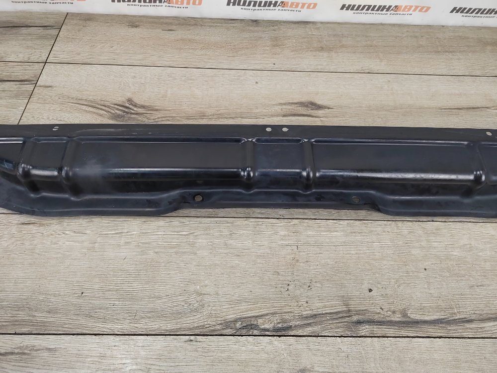 Планка под жабо, 1000 рублей, Москва