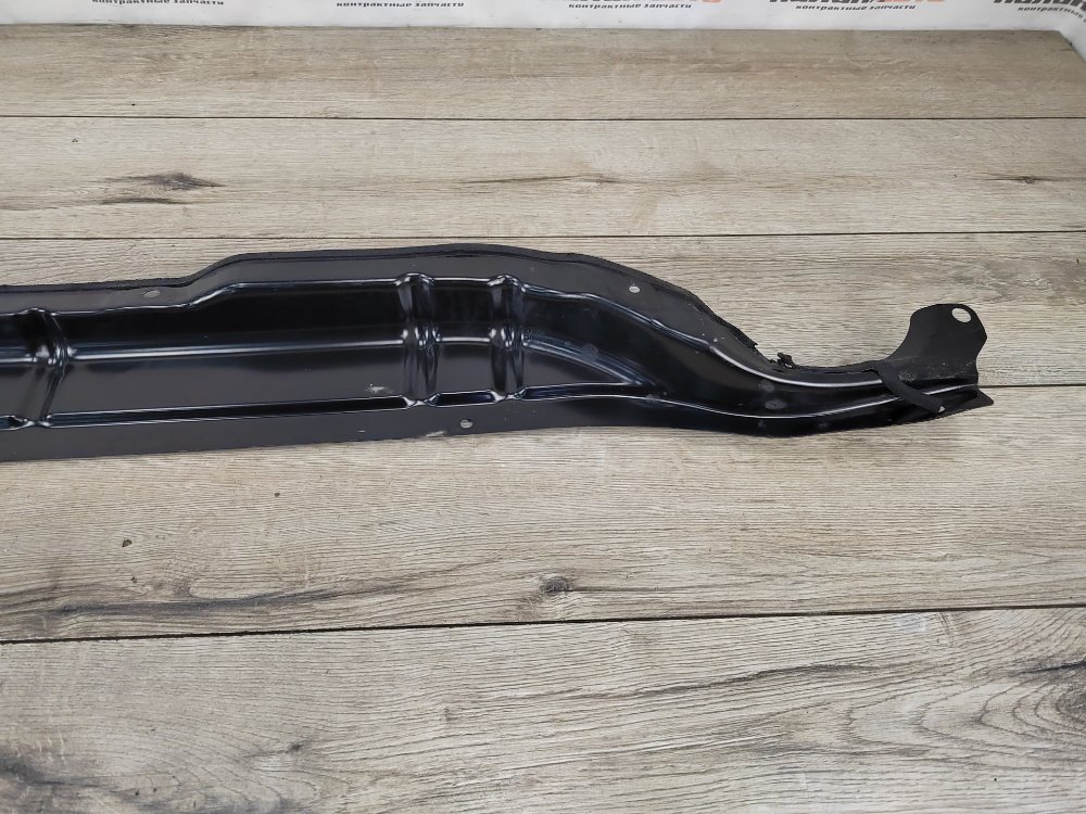 Планка под жабо, 1000 рублей, Москва