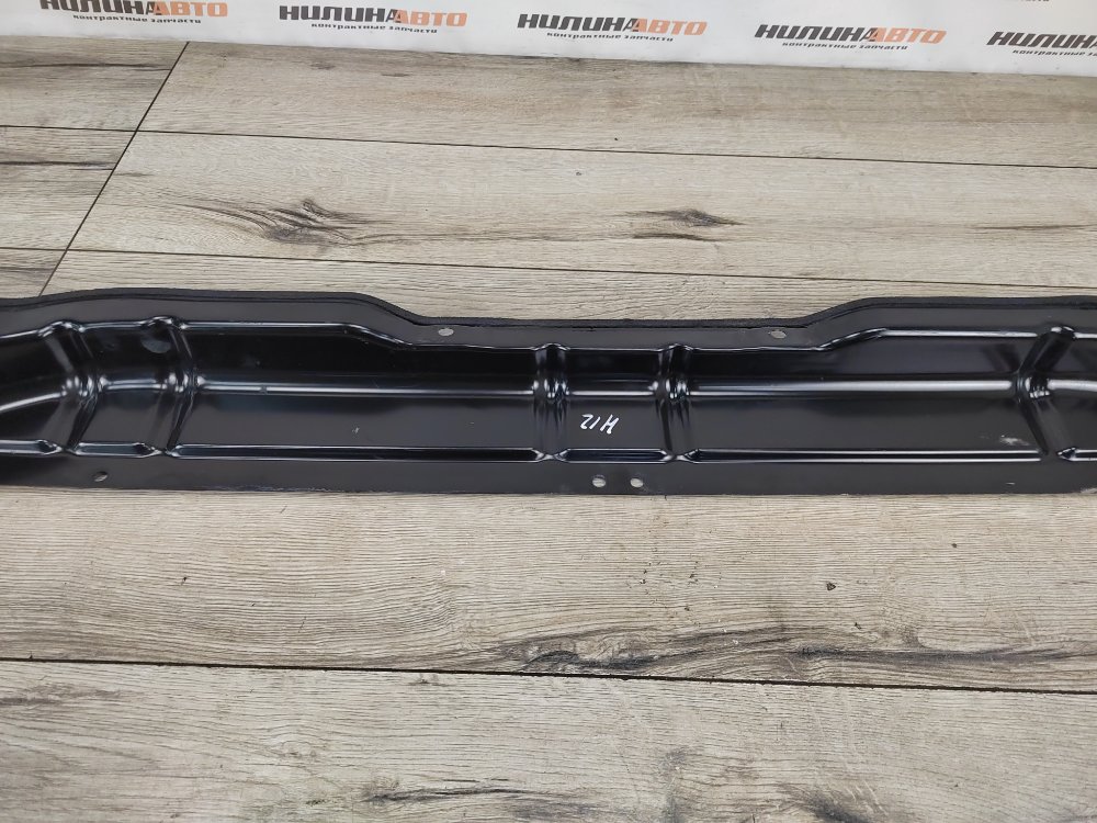 Планка под жабо, 1000 рублей, Москва