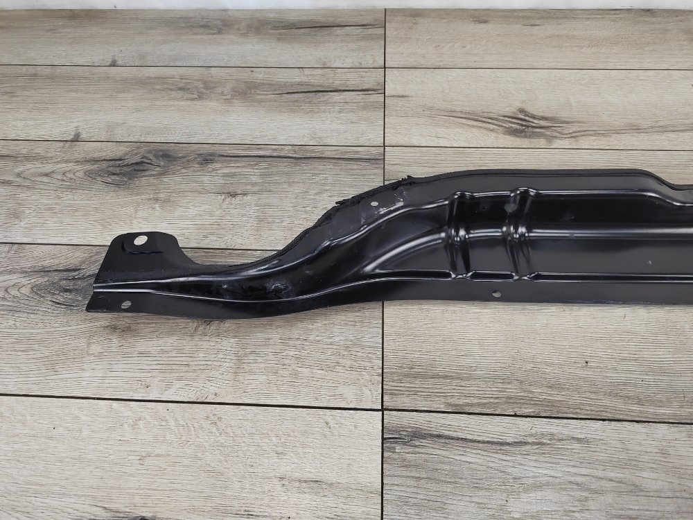 Планка под жабо, 1000 рублей, Москва