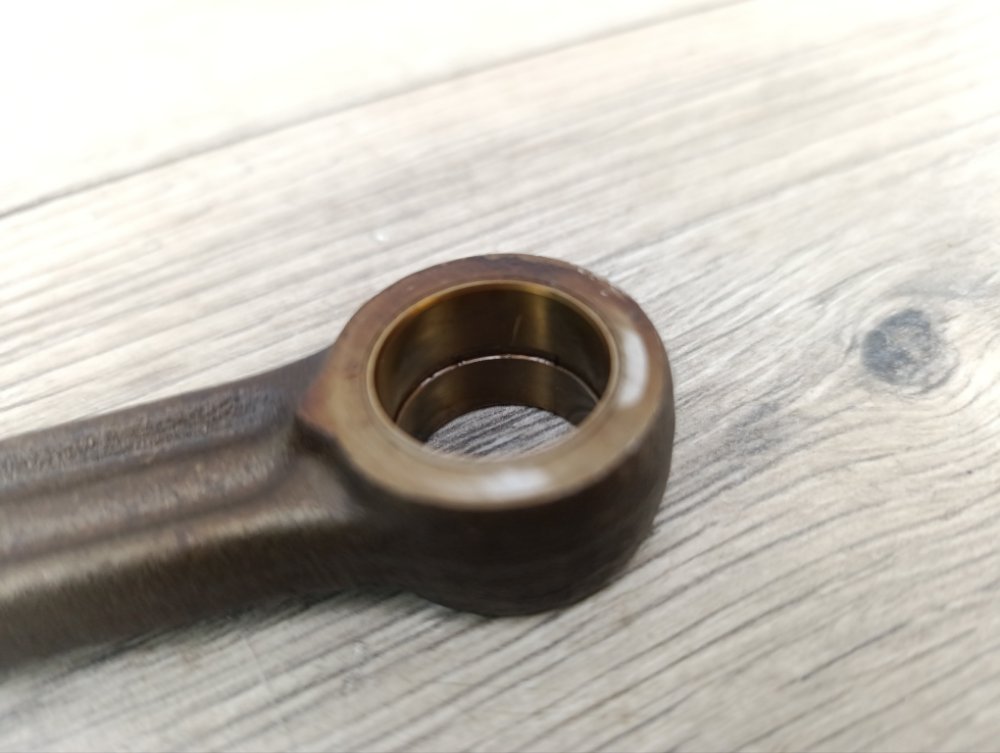 Шатун двигателя, 2000 рублей, Москва