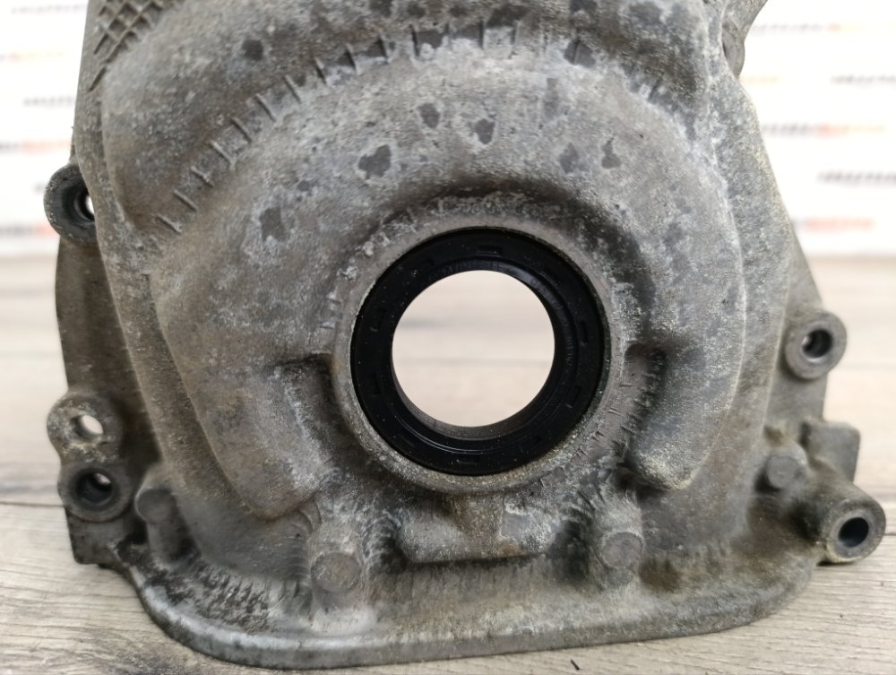 Крышка двигателя, 3000 рублей, Москва