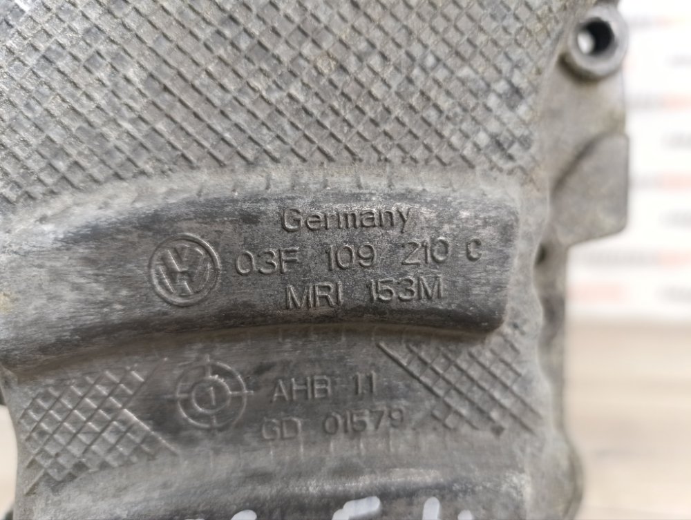 Крышка двигателя, 3000 рублей, Москва