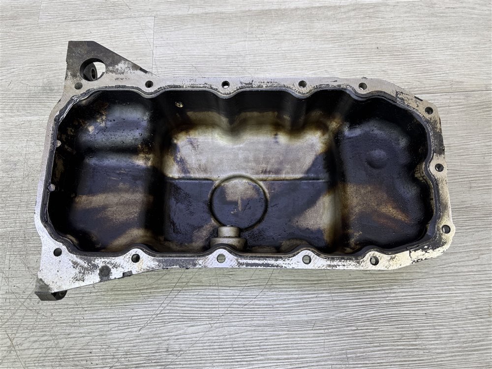 Поддон двигателя, 2500 рублей, Севастополь