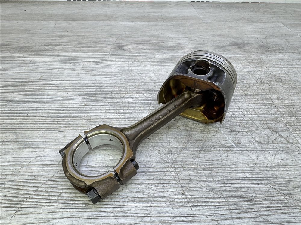 Поршень двигателя, 1500 рублей, Севастополь