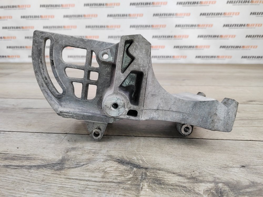 Кронштейн компрессора кондиционера, 500 рублей, Москва