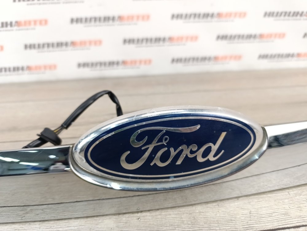 Накладка крышки багажника, 6000 рублей, Москва