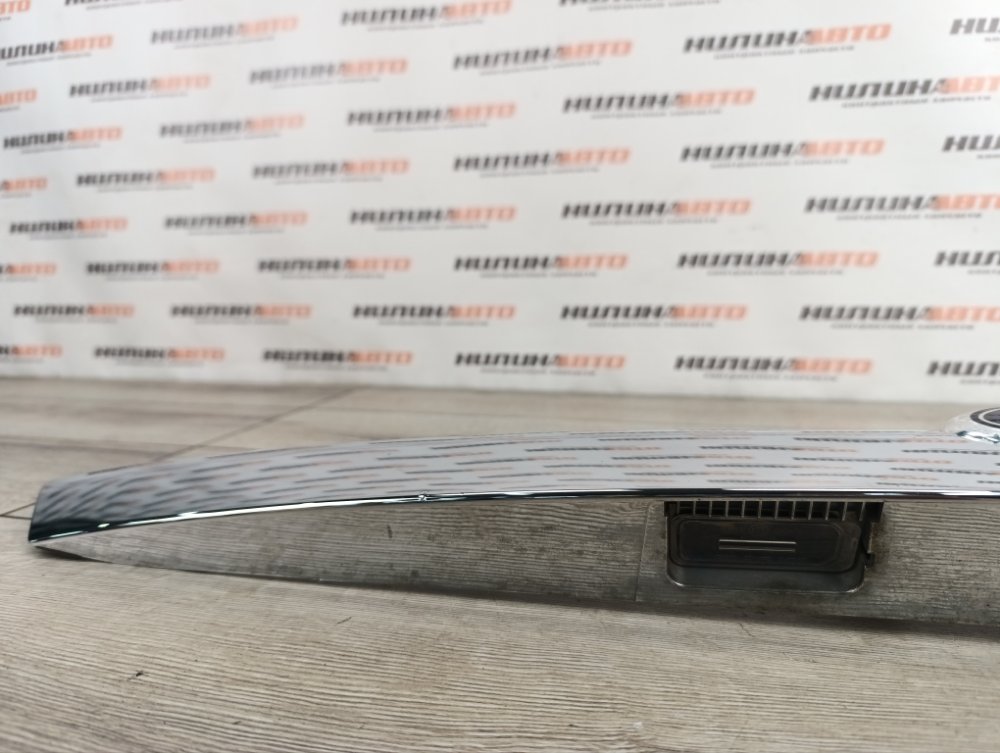 Накладка крышки багажника, 6000 рублей, Москва