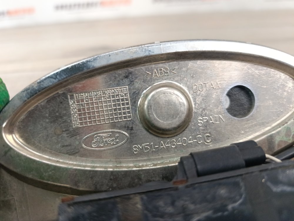 Накладка крышки багажника, 6000 рублей, Москва