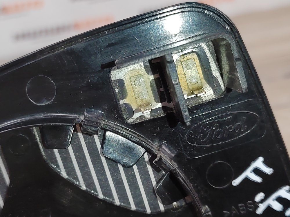 Зеркальный элемент, 800 рублей, Москва