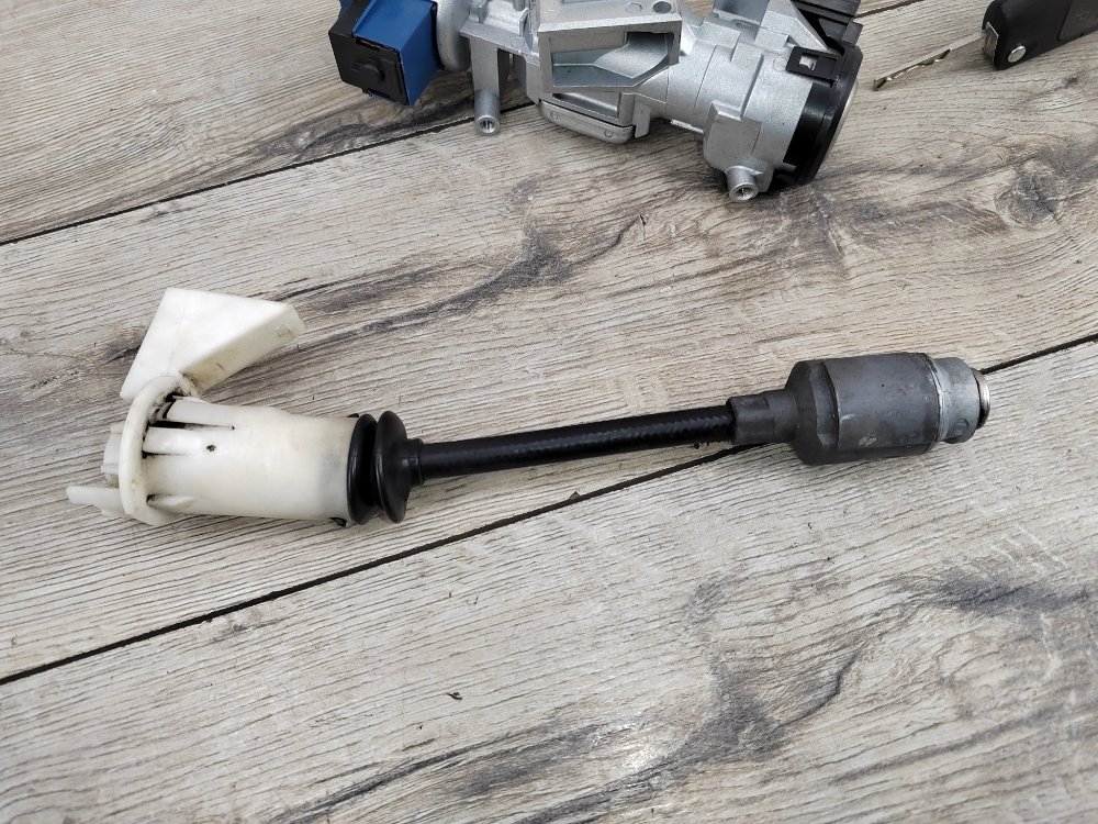 Замок капота, 4500 рублей, Москва