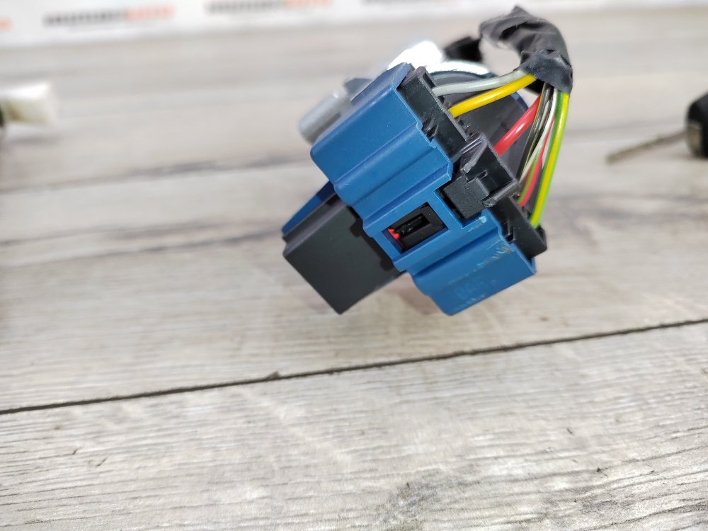 Замок капота, 4500 рублей, Москва