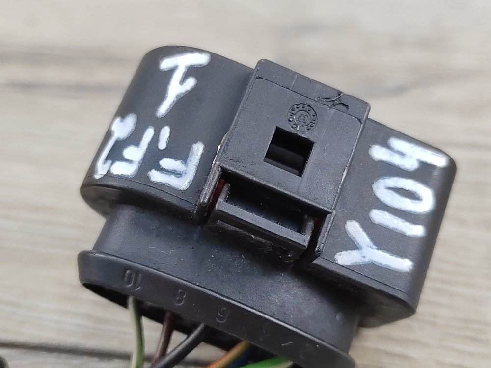 Фишка фары, 600 рублей, Москва