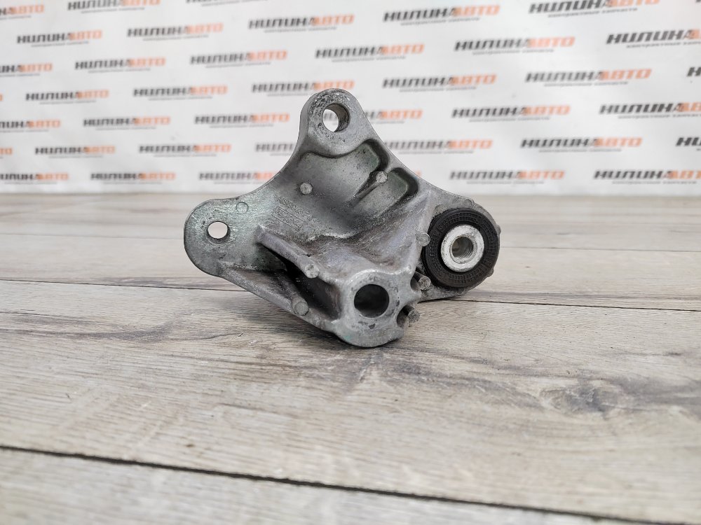 Кронштейн КПП, 500 рублей, Москва