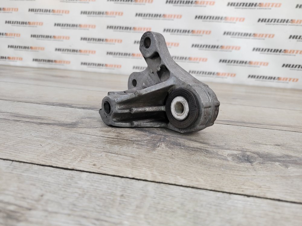 Кронштейн КПП, 500 рублей, Москва