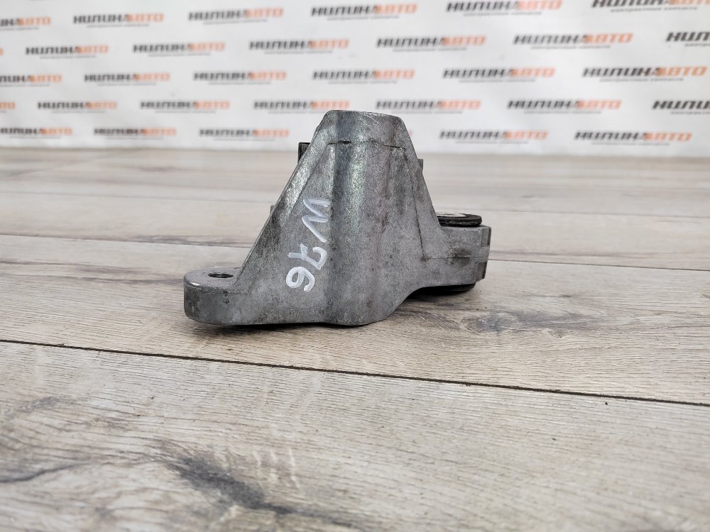 Кронштейн КПП, 500 рублей, Москва