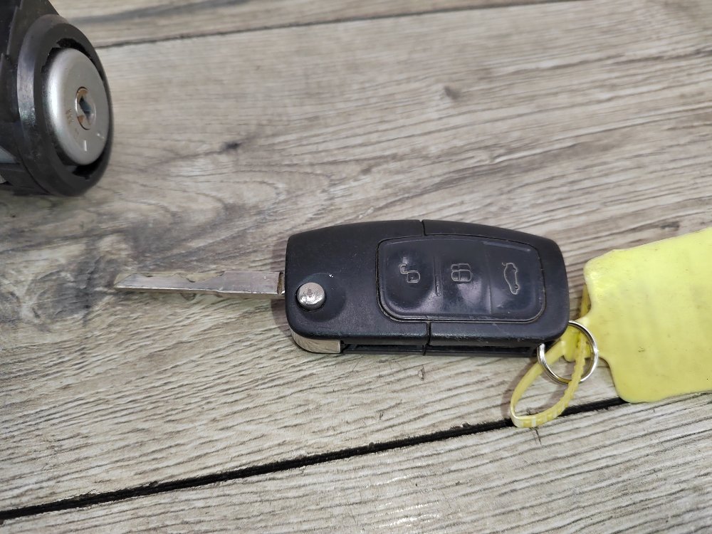 Замок капота, 4000 рублей, Москва