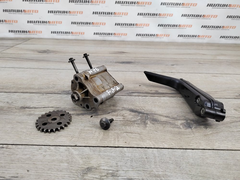 Насос масляный, 1000 рублей, Москва