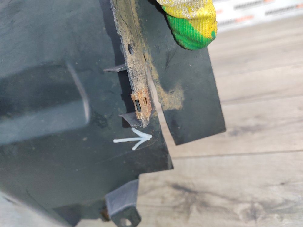 Подкрылок, 1000 рублей, Москва