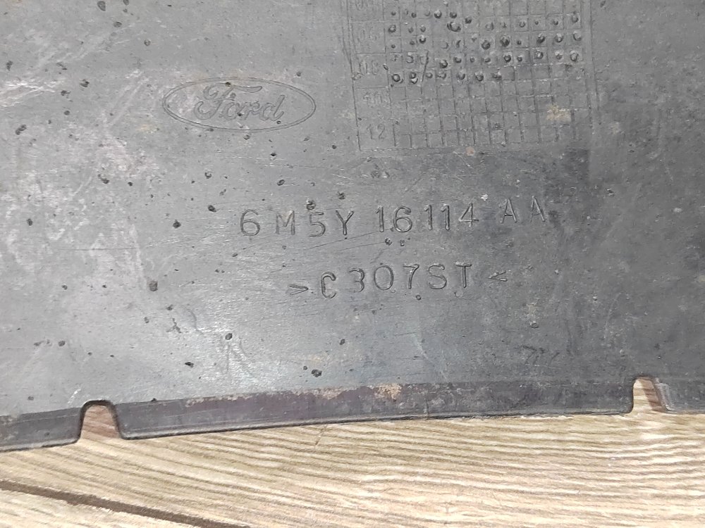 Подкрылок, 1000 рублей, Москва