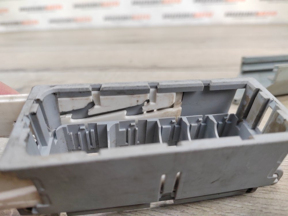 Кронштейн, 1200 рублей, Москва