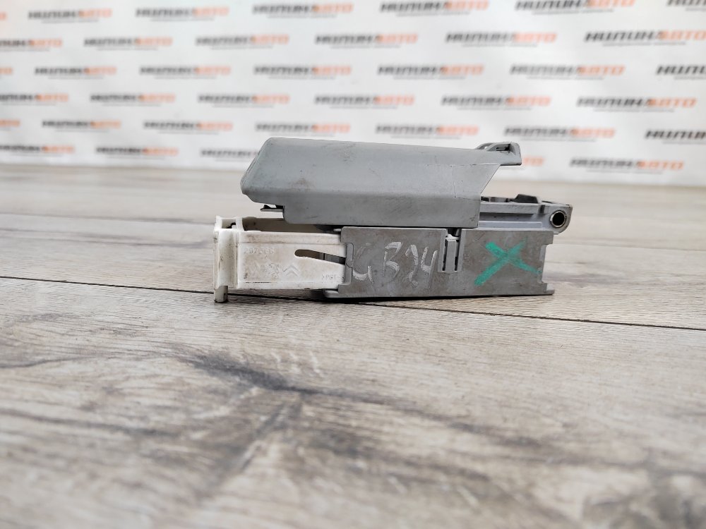 Кронштейн, 1200 рублей, Москва