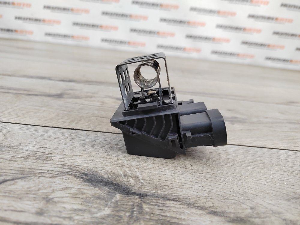 Резистор вентилятора охлаждения, 1800 рублей, Москва